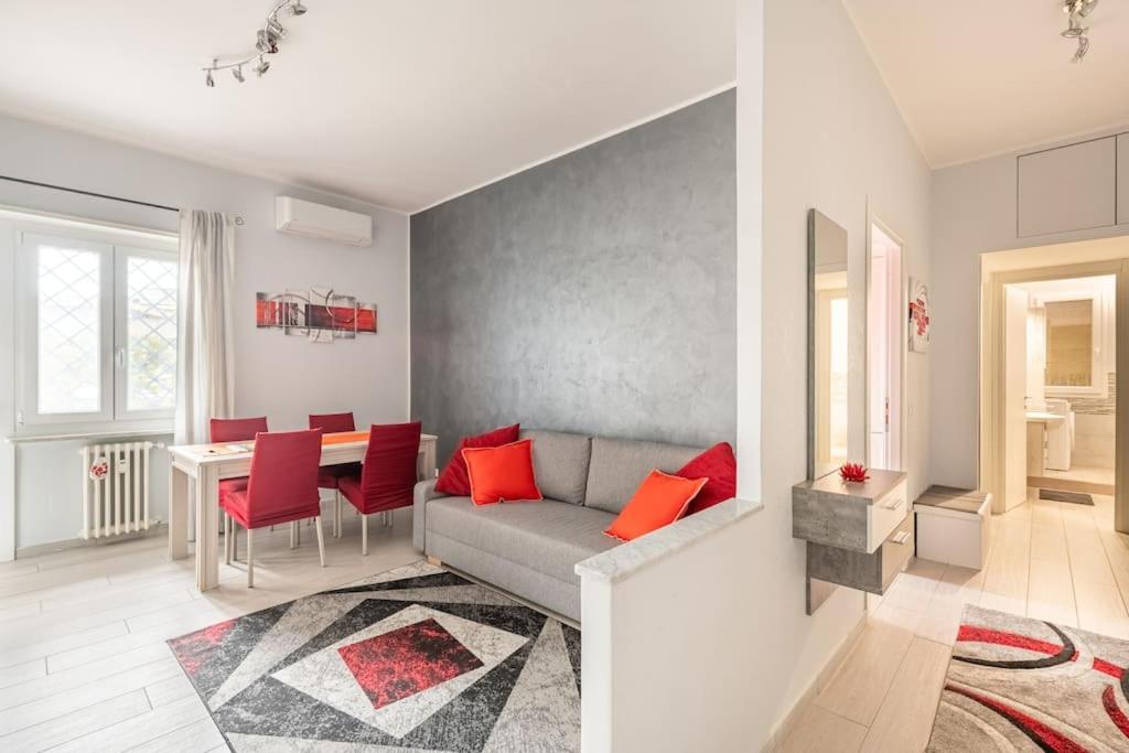 Lägenhet New And Beautiful House In The Heart Of