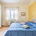 New And Beautiful House In The Heart Of Rome