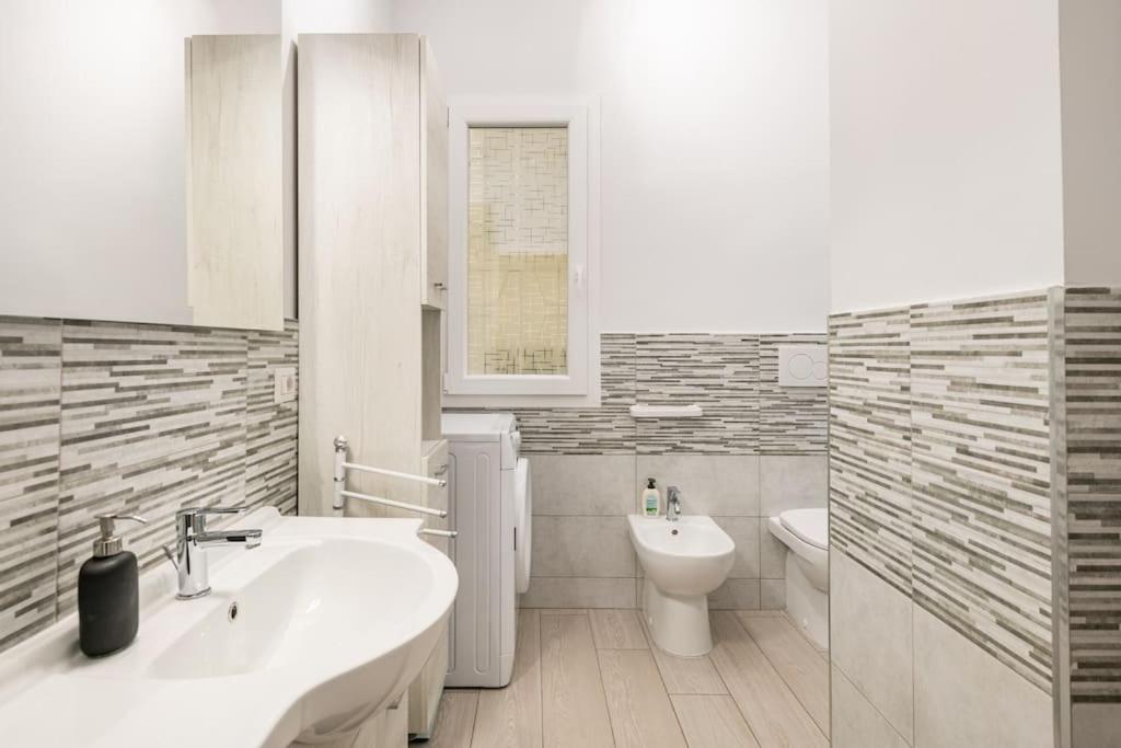 New And Beautiful House In The Heart Of Rom